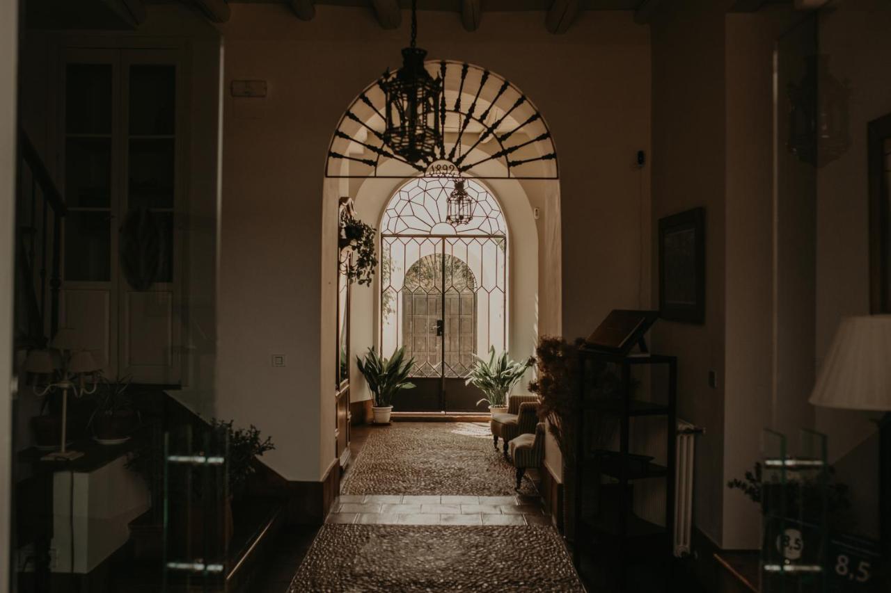 Hotel Posada De Valdezufre Aracena Buitenkant foto