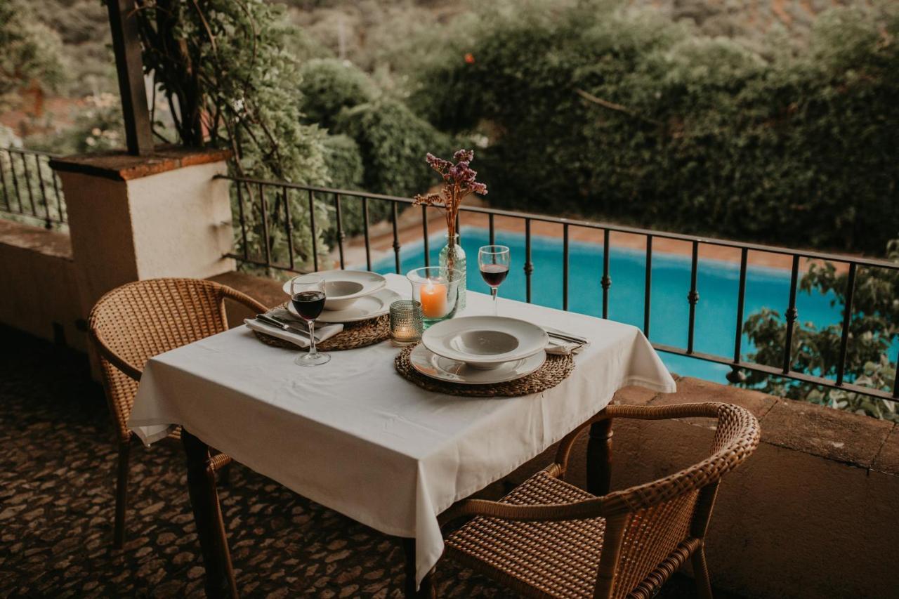 Hotel Posada De Valdezufre Aracena Buitenkant foto