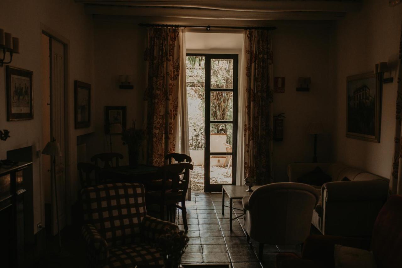 Hotel Posada De Valdezufre Aracena Buitenkant foto